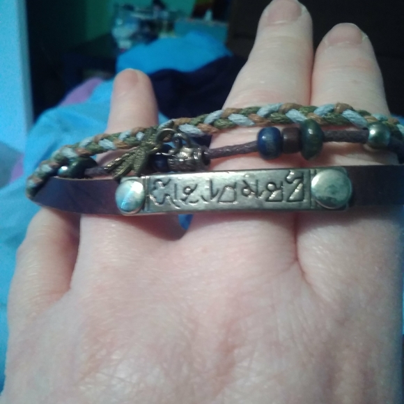 Triple tier bracelet - Picture 3 of 4